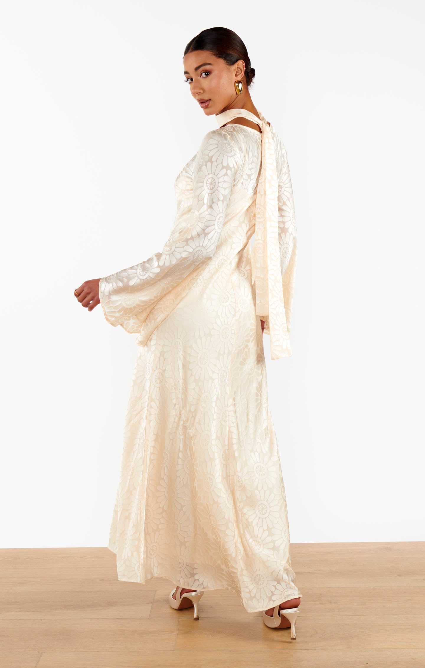 Sarah Dress ~ Cream Daisy Burnout